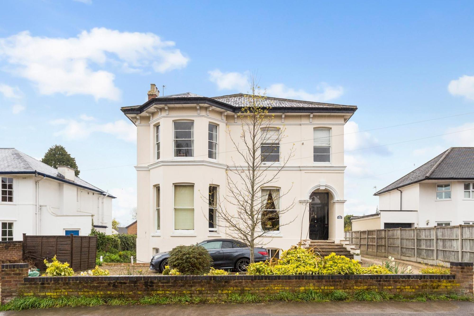 Cotswold Vip Regency Lodge Cheltenham Exterior foto